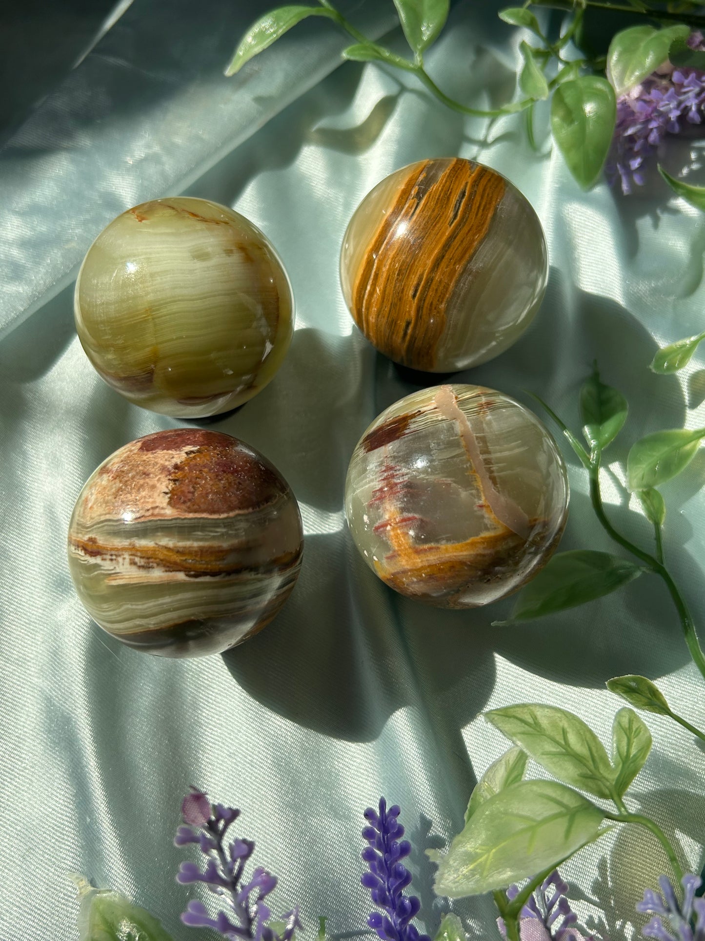 GREEN ONYX SPHERES