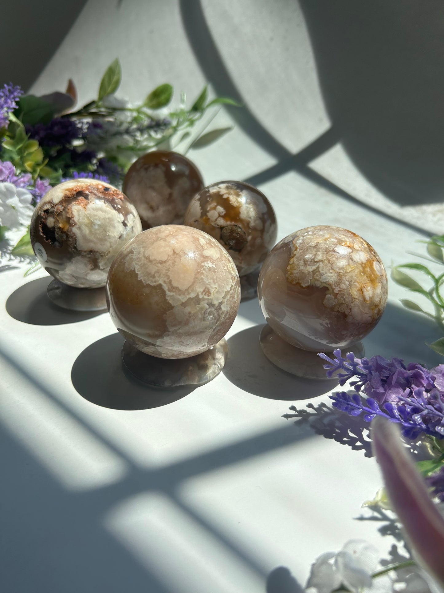 FLOWER AGATE SPHERES X DONUTS