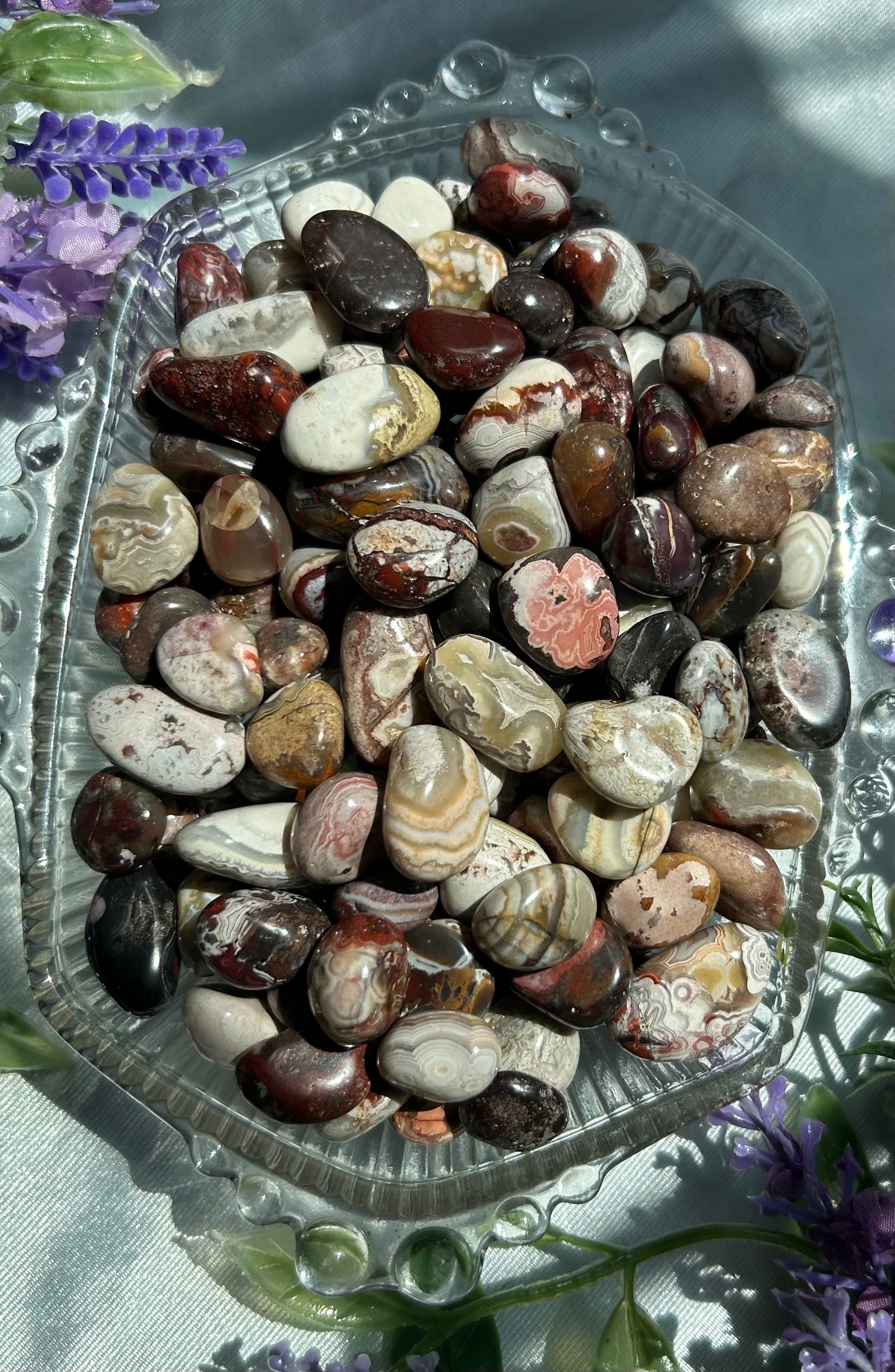 MEXICAN LACE AGATE MINI TUMBLES