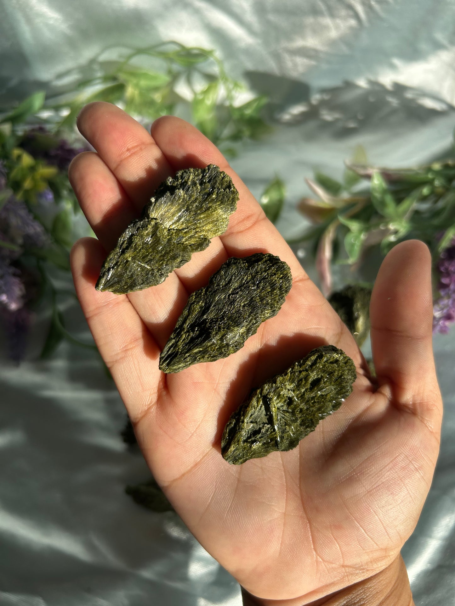 EPIDOTE FANS-PAKISTAN LOCALITY