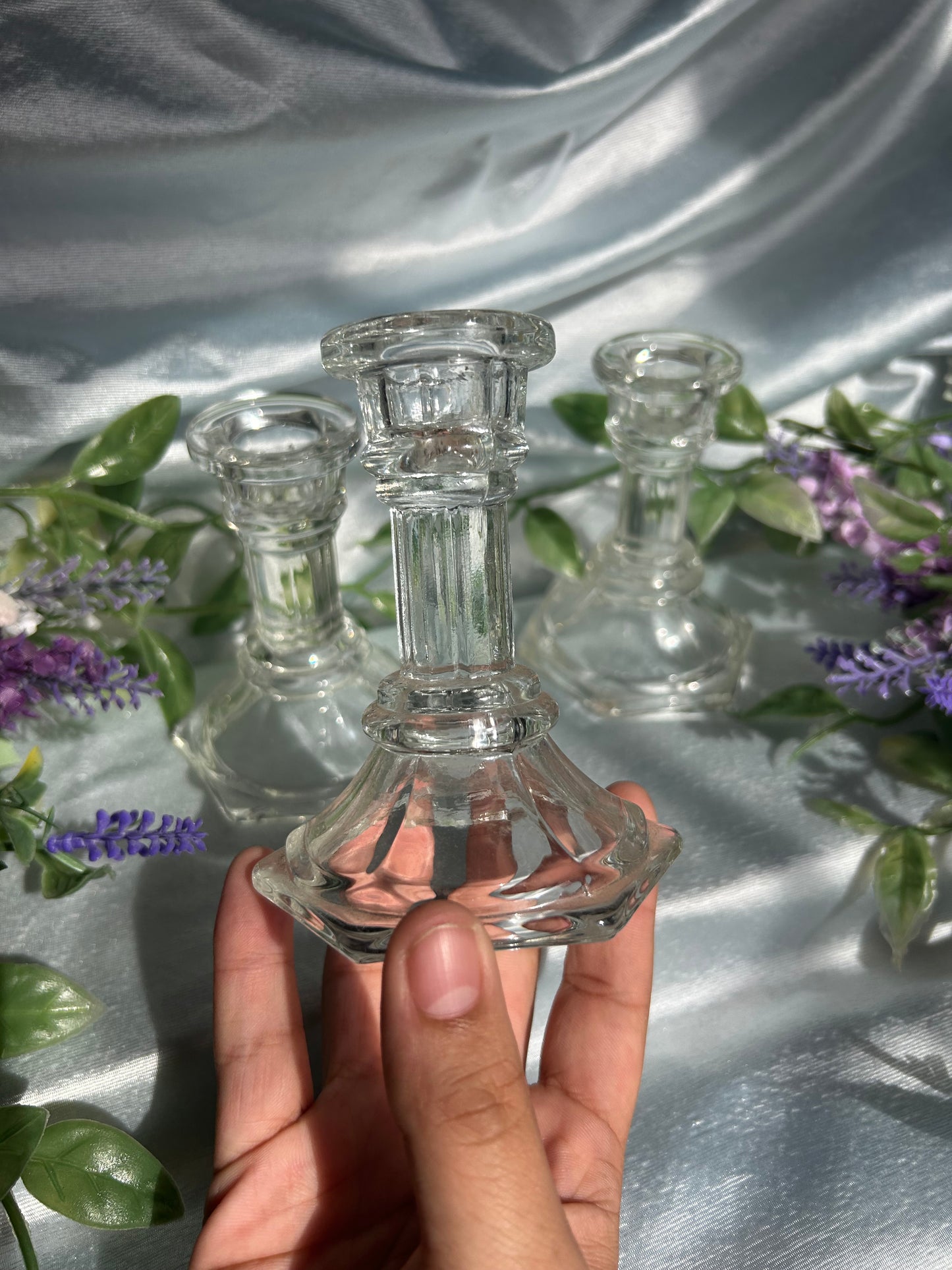 MEDIUM GLASS SPHERE STANDS