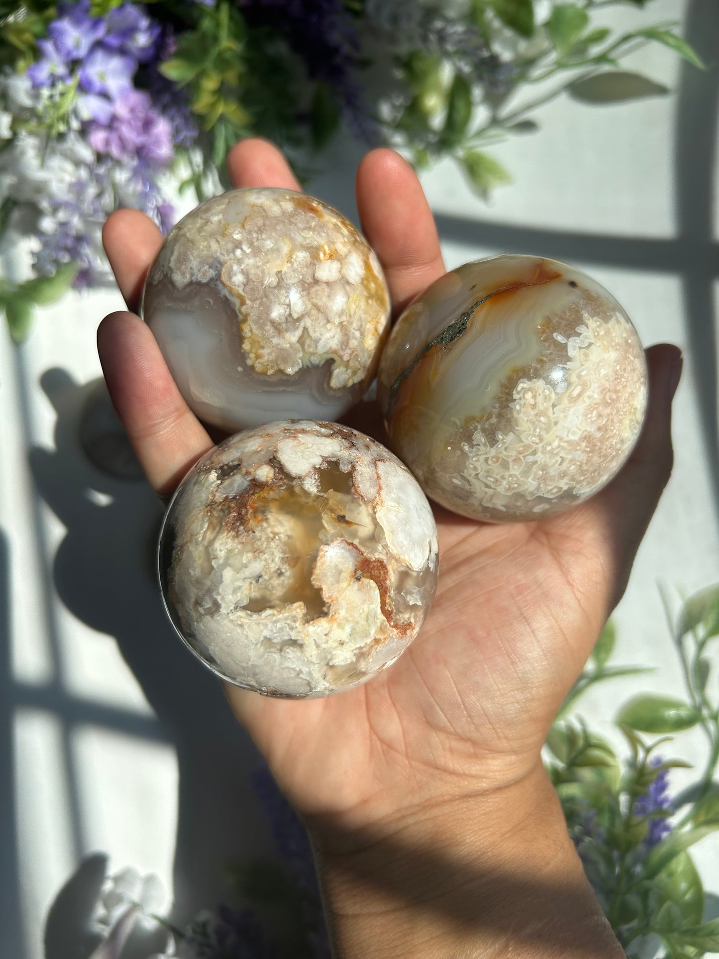 FLOWER AGATE SPHERES X DONUTS