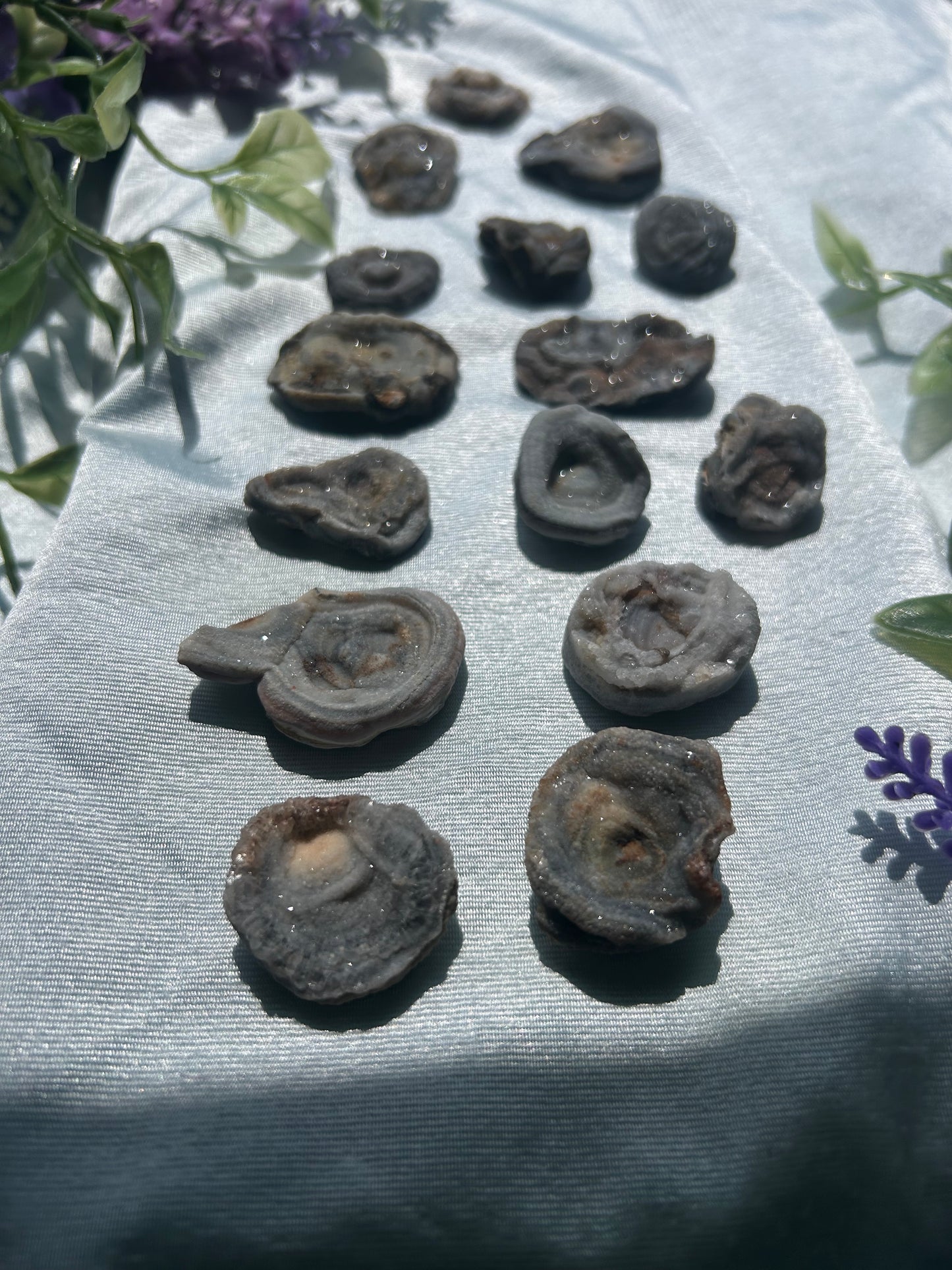 CHALCEDONY ROSES FROM URUGUAY