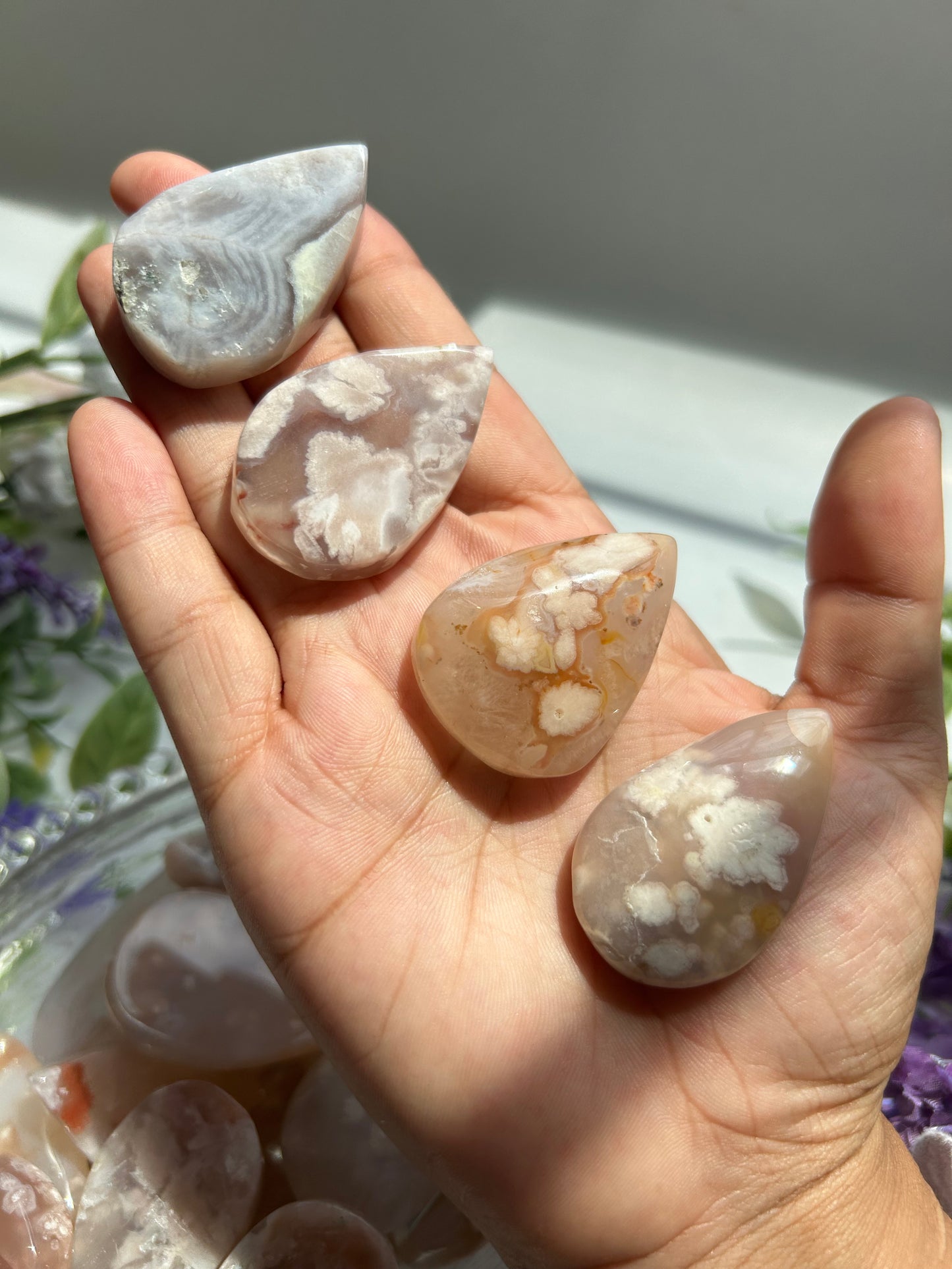 FLOWER AGATE TEARDROP SHAPED CAPS