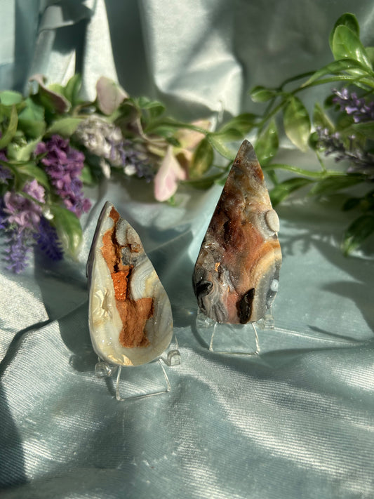 CHALCEDONY ROSES FROM URUGUAY