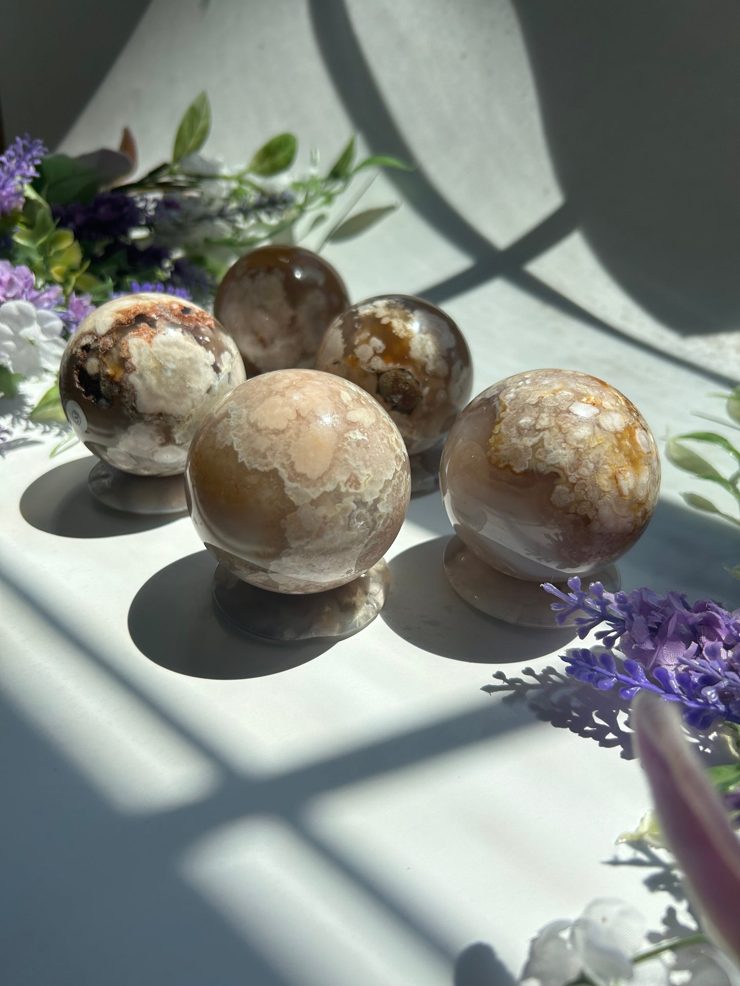 FLOWER AGATE SPHERES X DONUTS