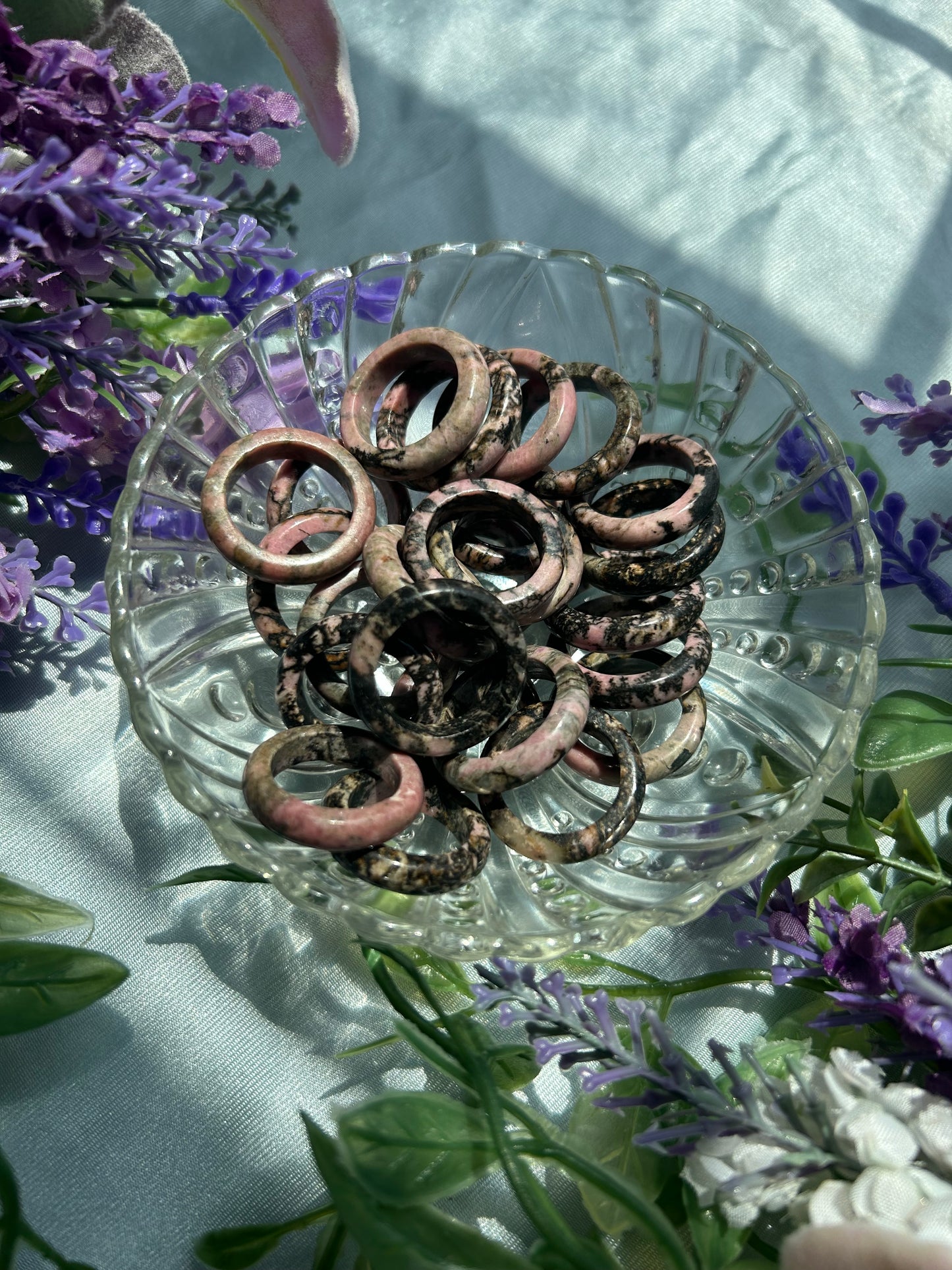 BANGLED ASSORTED RINGS + SPHERE HOLDERS