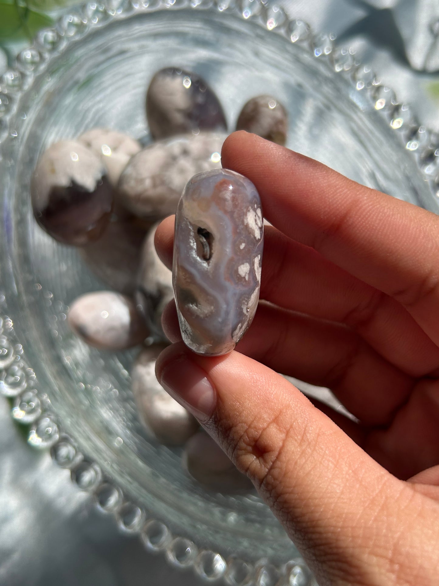 BLACK FLOWER AGATE TUMBLES